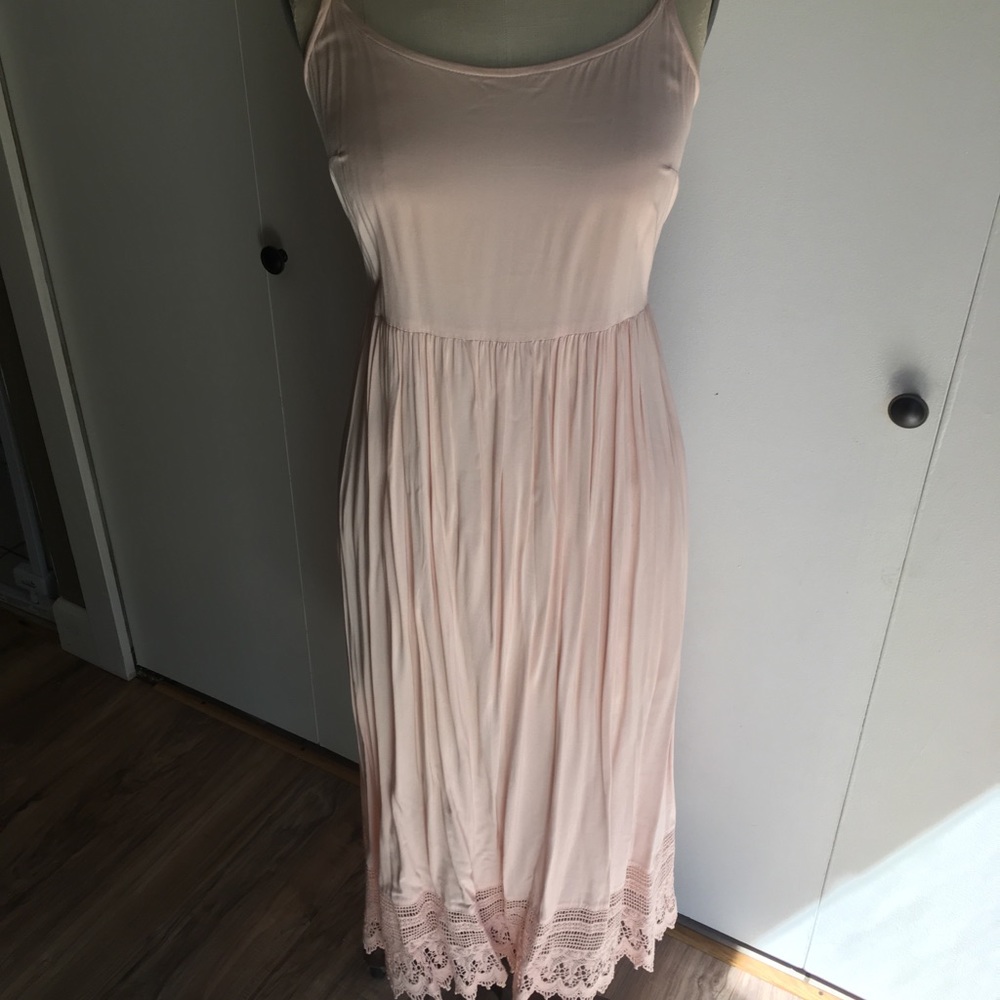 Blush lace forever 21 dress size S